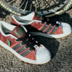 Korn та Adidas спільно випустили нову колекцію кросівок